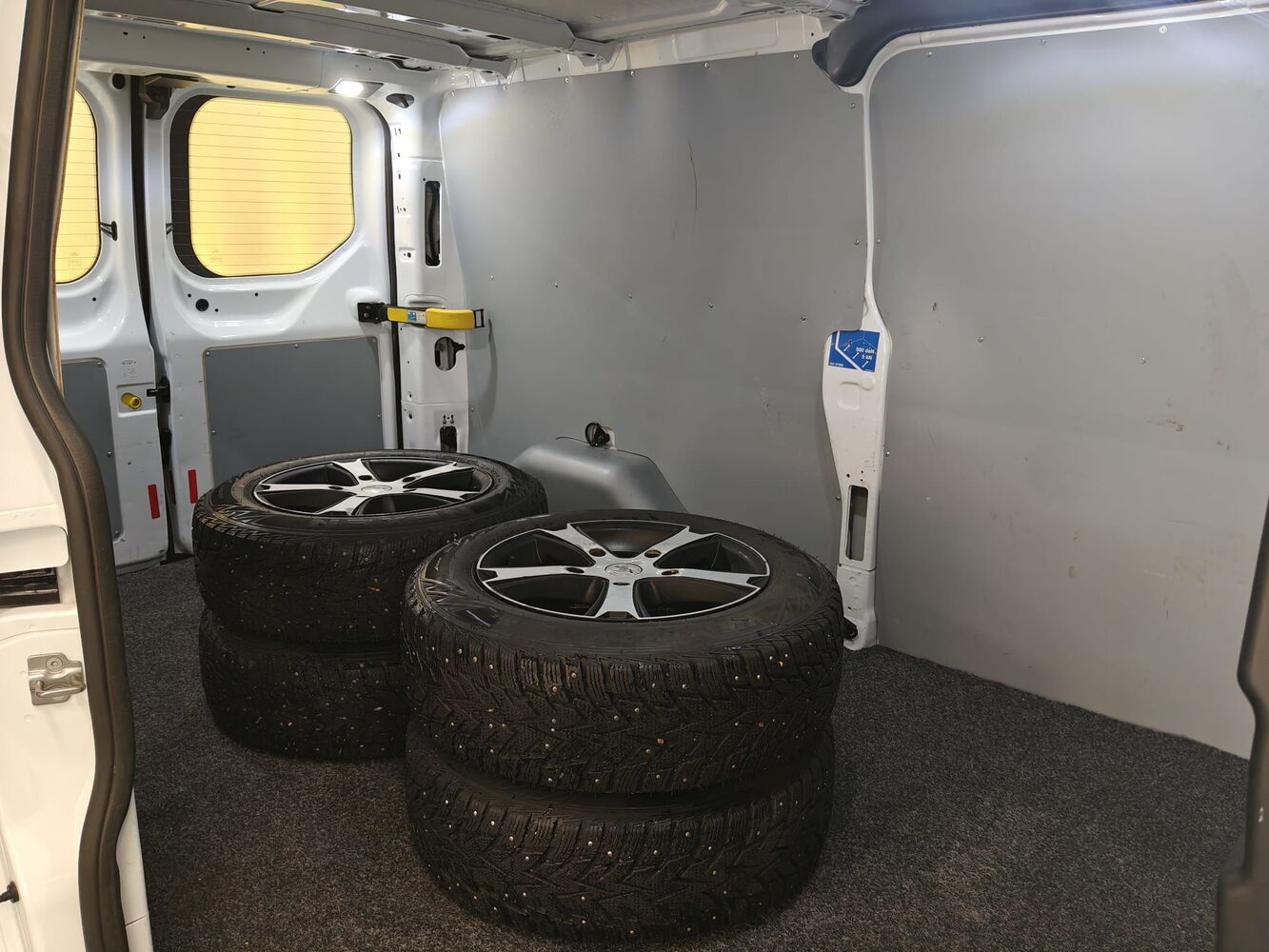 Ford Transit Custom vaihtoauto
