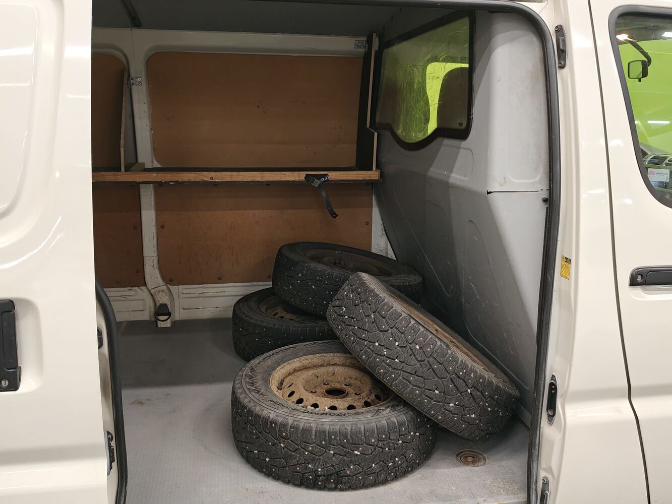 Toyota Hiace vaihtoauto