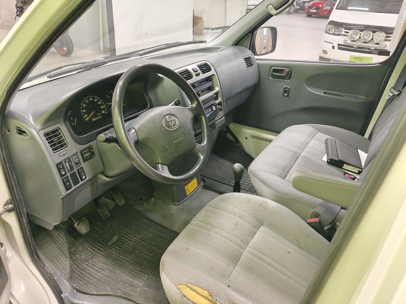Toyota Hiace vaihtoauto