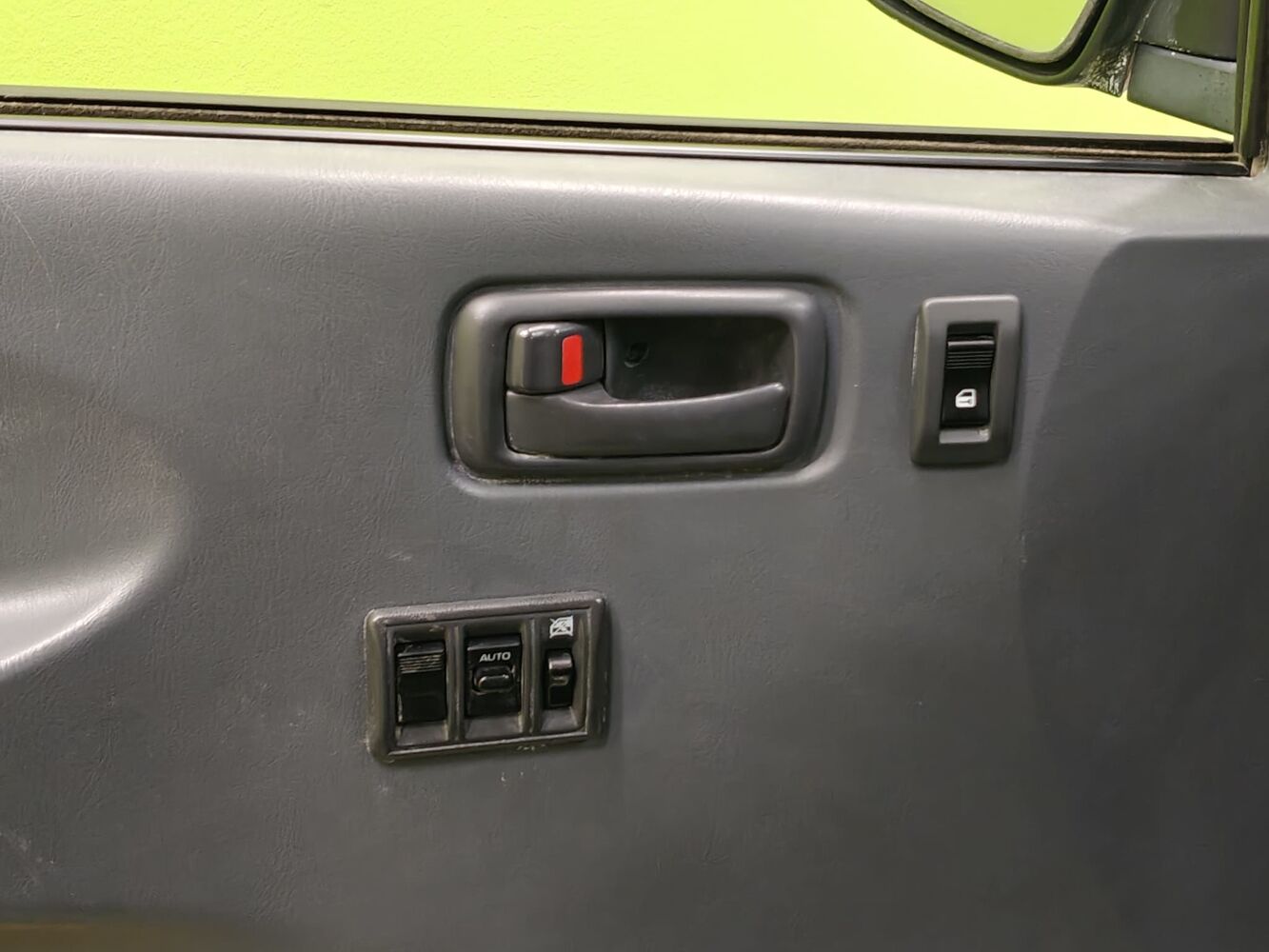 Toyota Hiace vaihtoauto