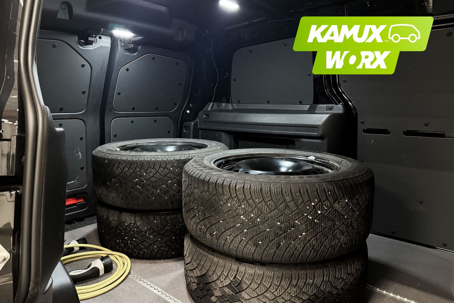 Volkswagen ID. Buzz Cargo vaihtoauto