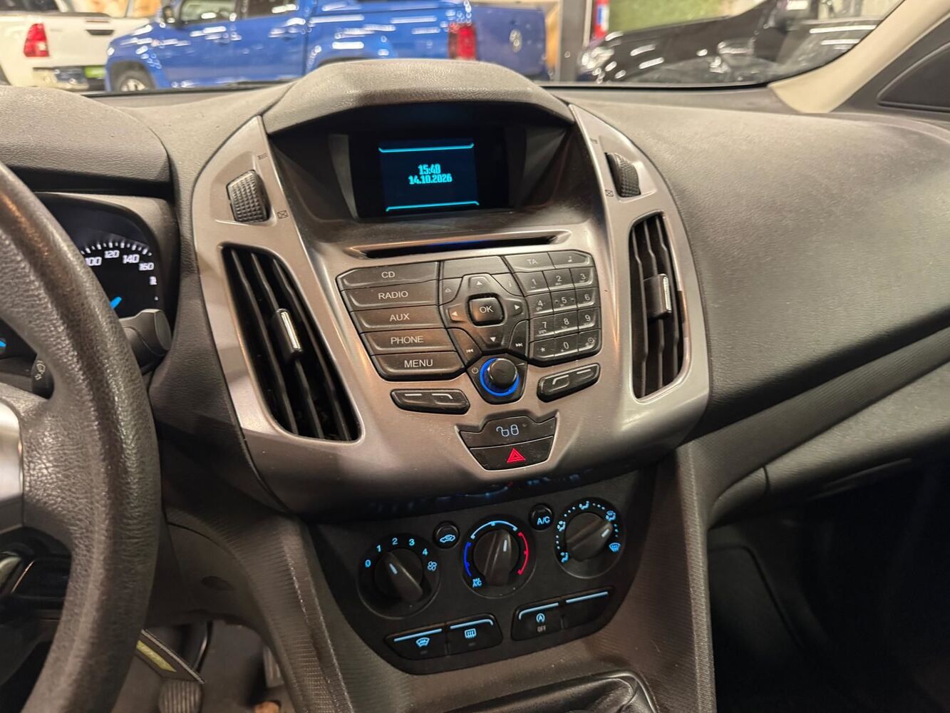 Ford Transit Connect vaihtoauto