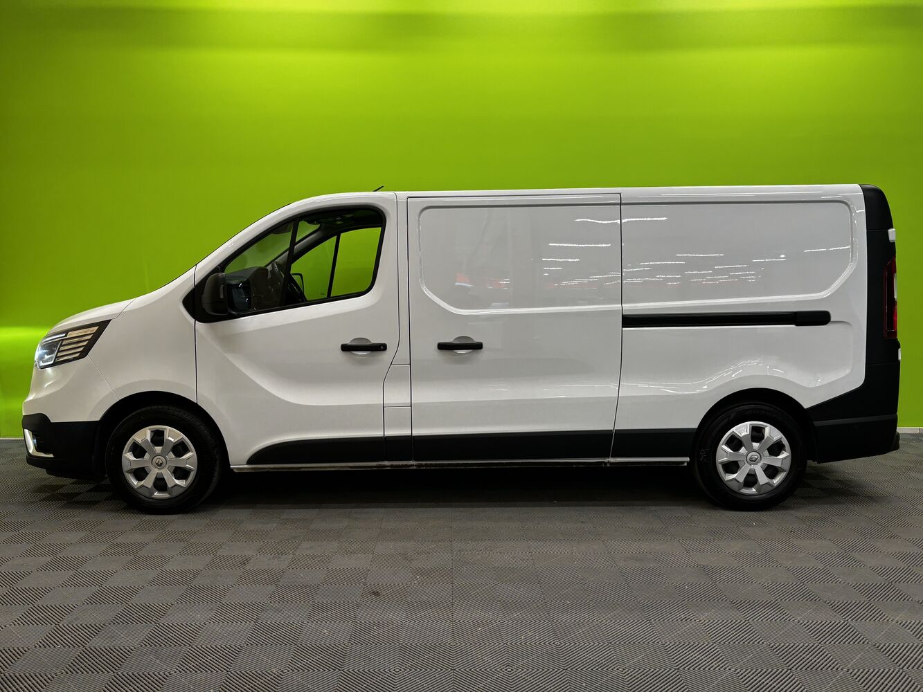 Renault Trafic vaihtoauto