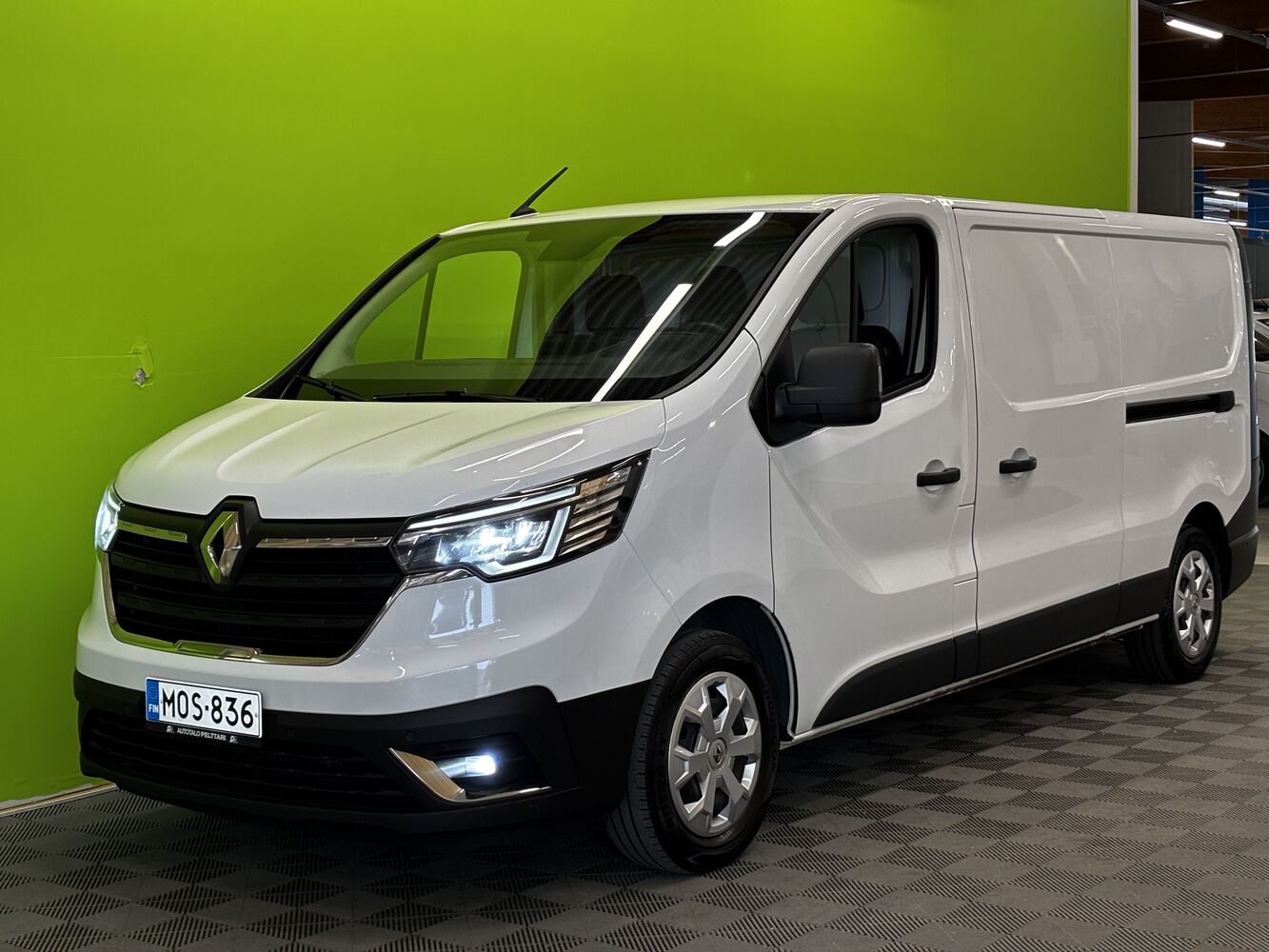 Renault Trafic vaihtoauto