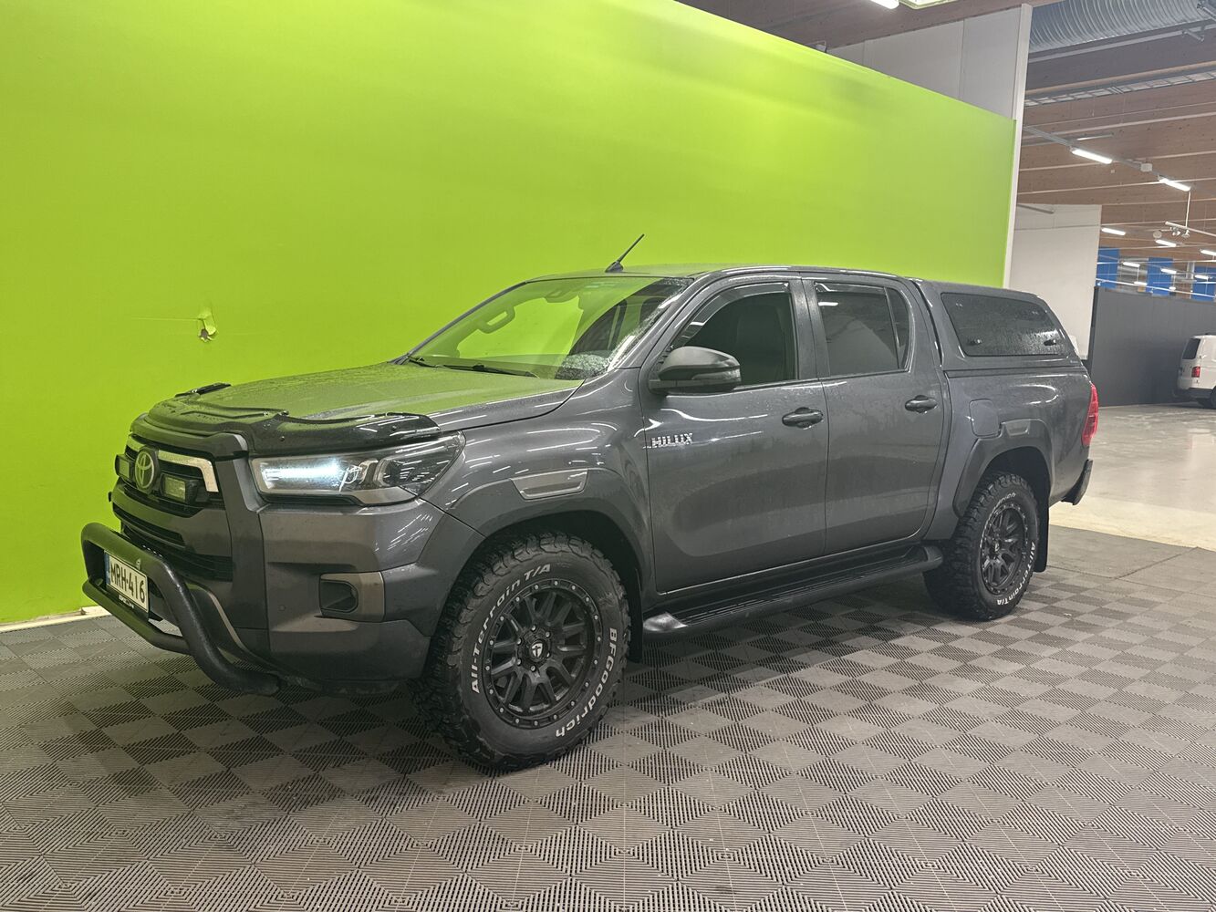 Toyota Hilux vaihtoauto