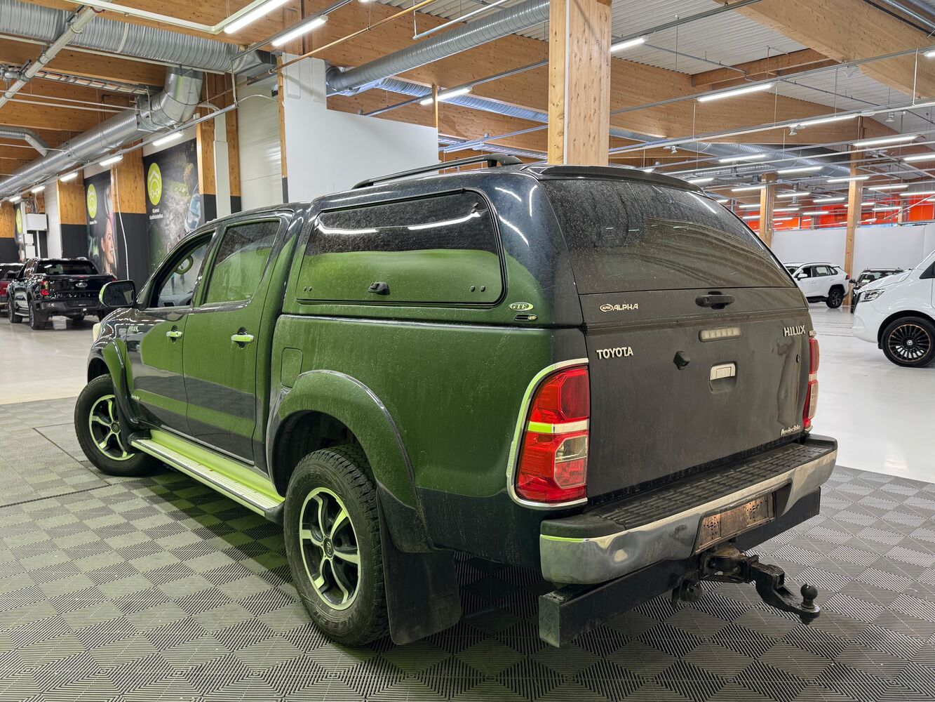 Toyota Hilux vaihtoauto