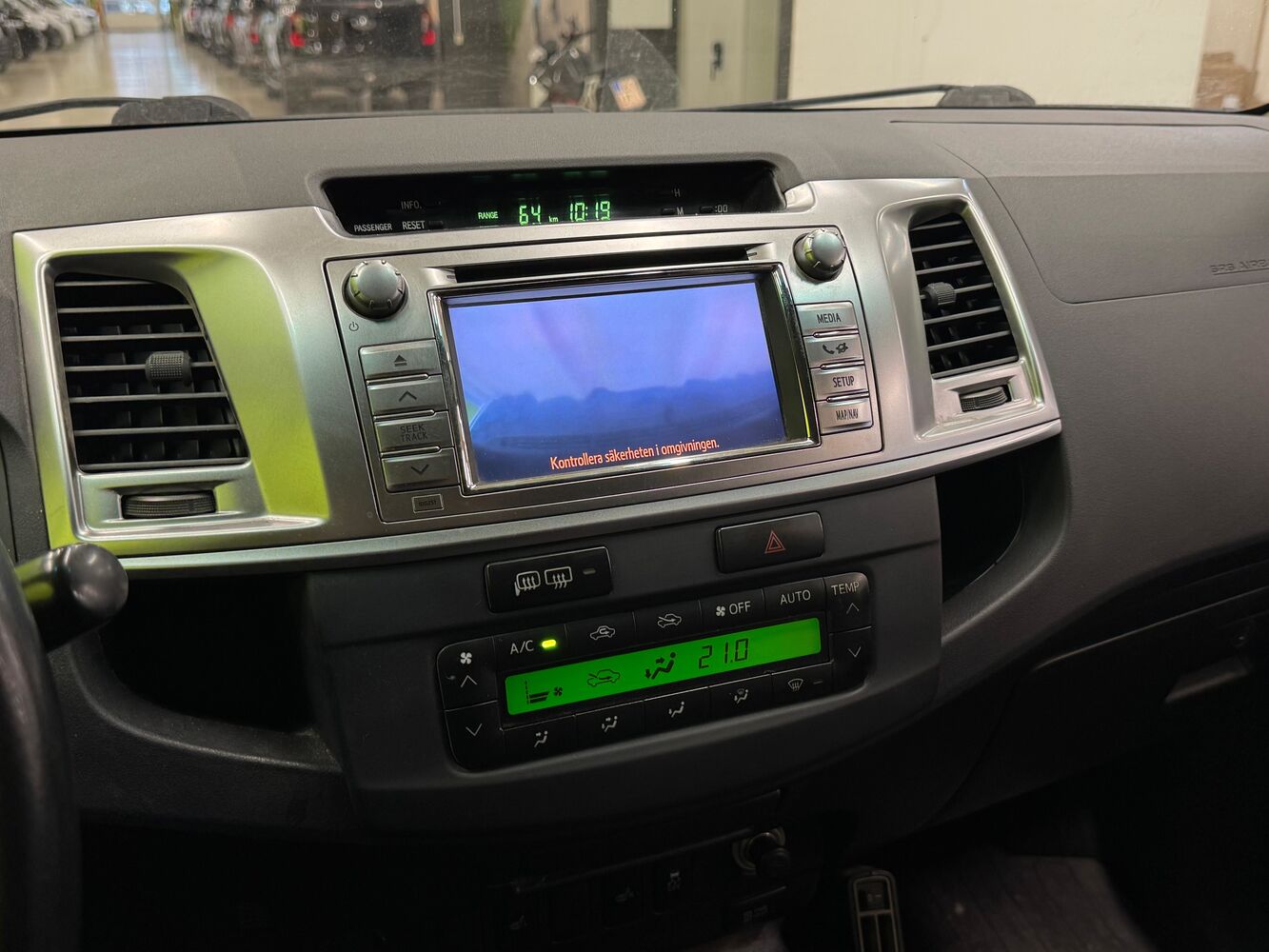 Toyota Hilux vaihtoauto