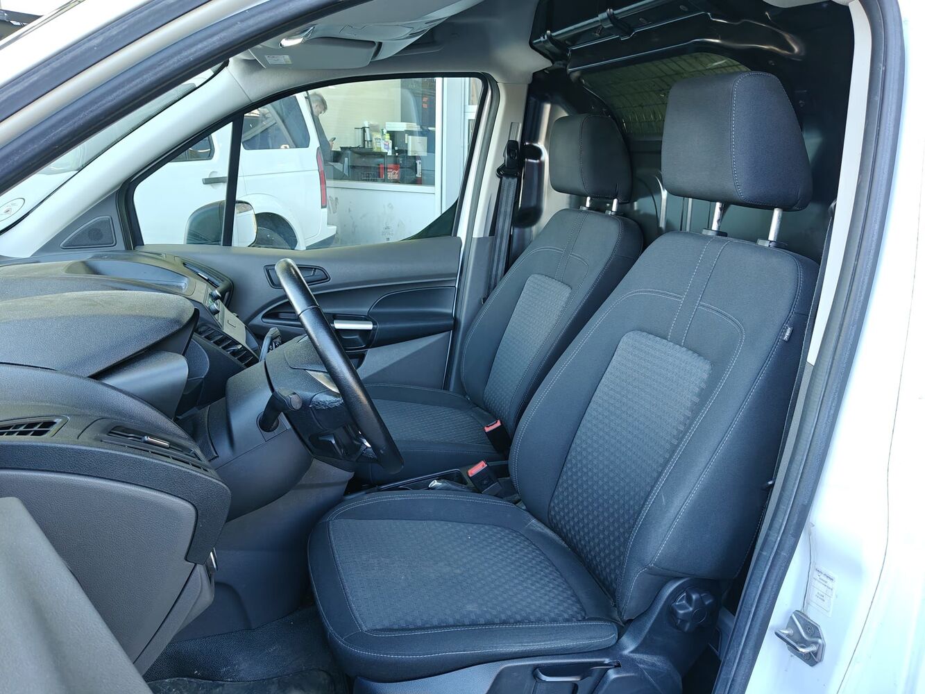 Ford Transit Connect vaihtoauto
