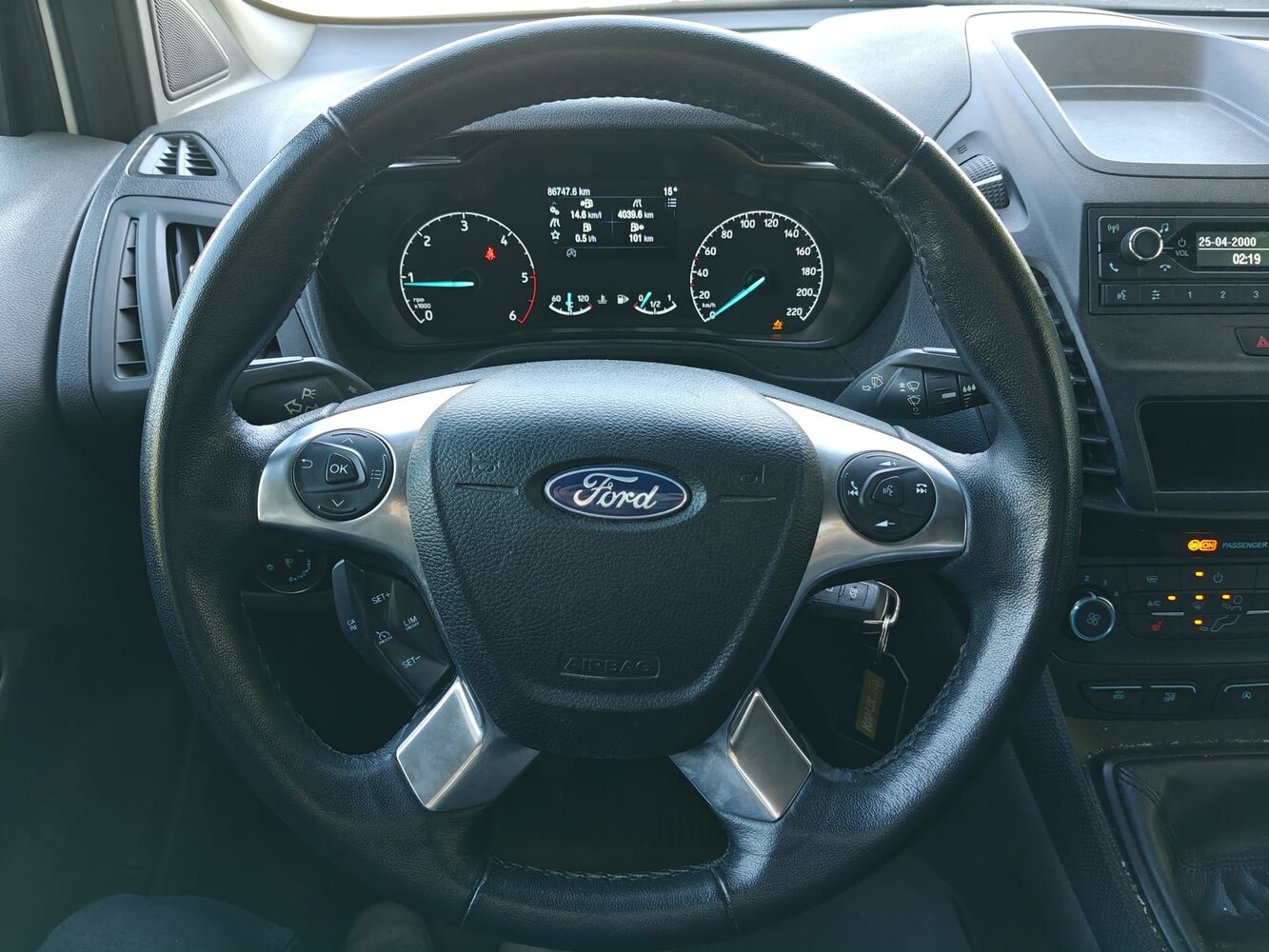 Ford Transit Connect vaihtoauto
