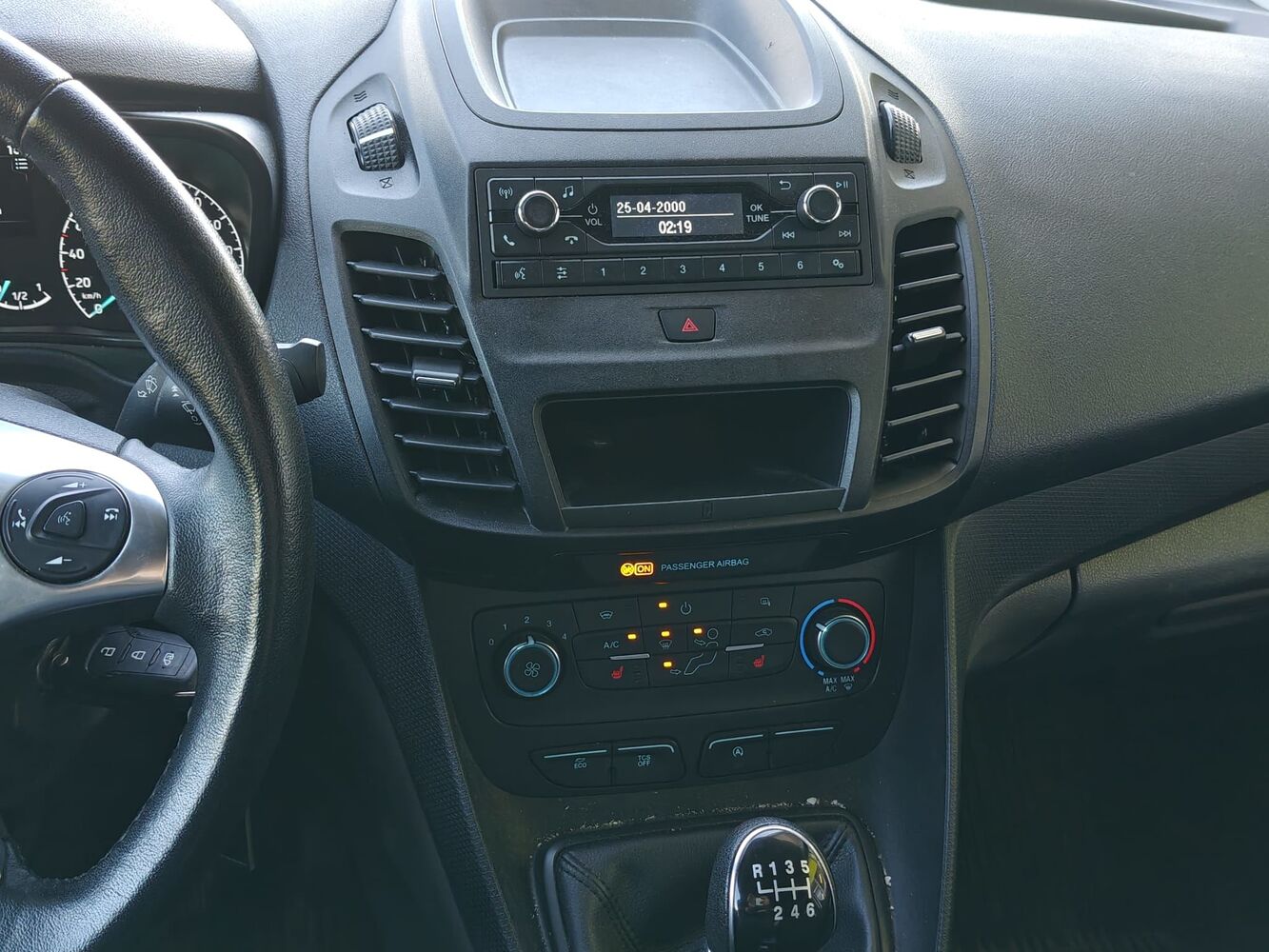 Ford Transit Connect vaihtoauto