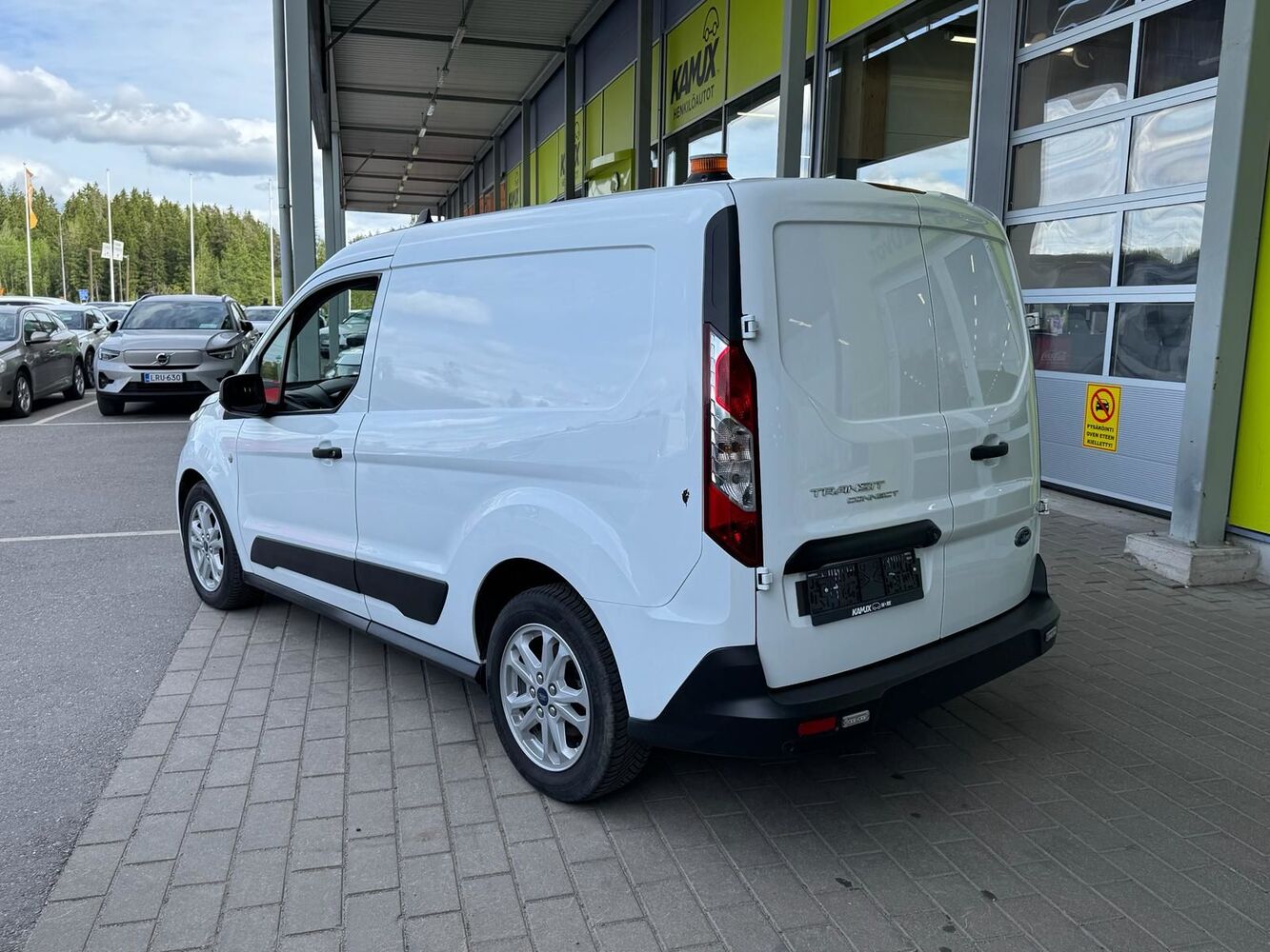 Ford Transit Connect vaihtoauto
