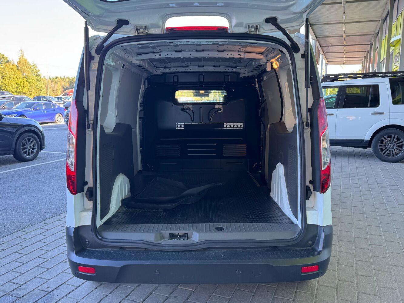 Ford Transit Connect vaihtoauto