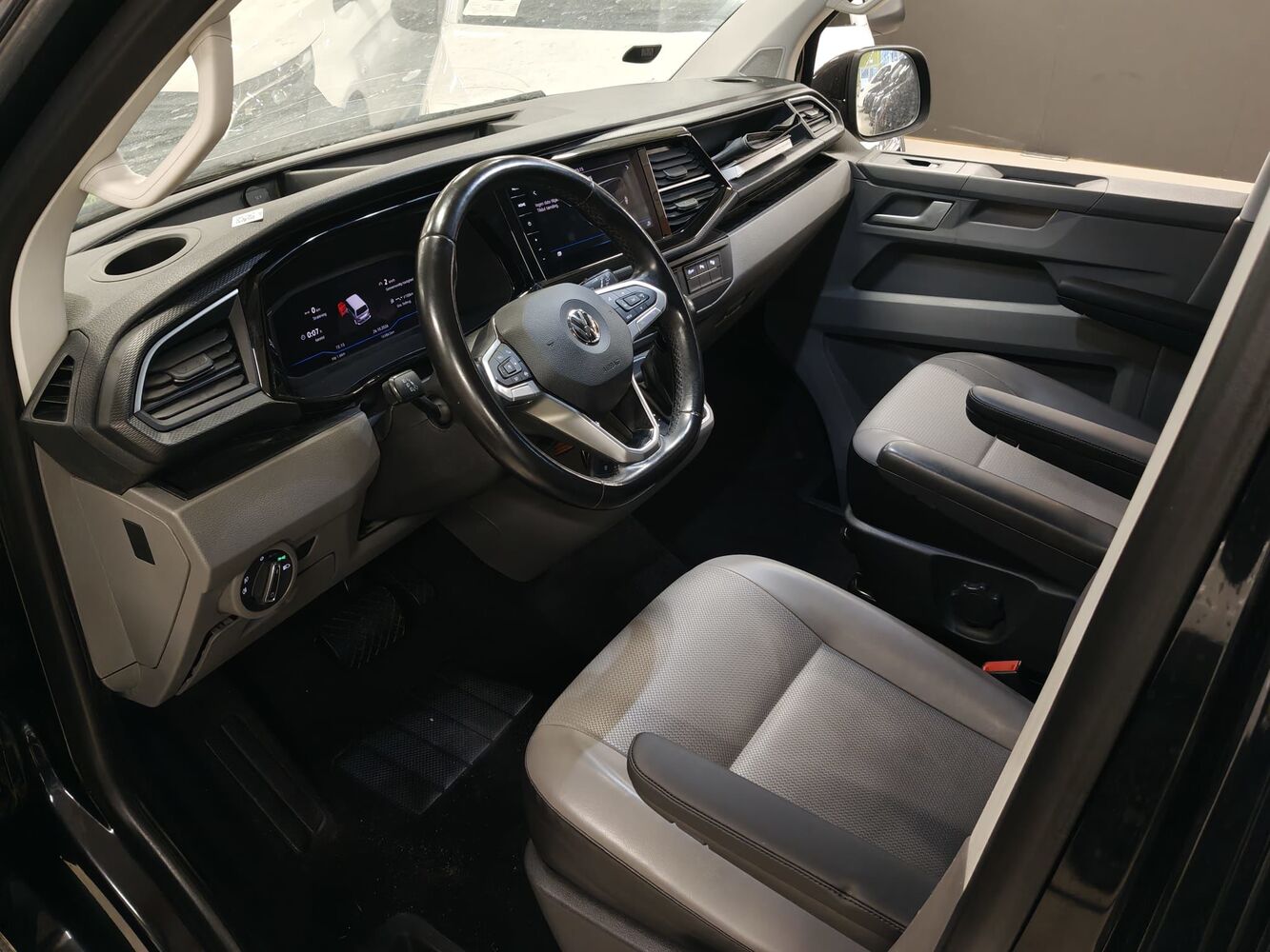 Volkswagen Transporter vaihtoauto