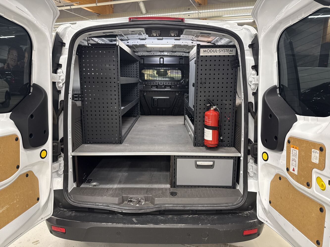 Ford Transit Connect vaihtoauto