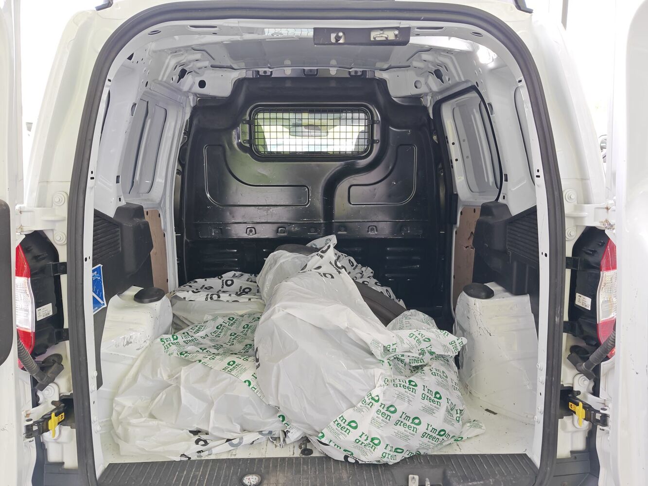 Ford Transit Courier vaihtoauto