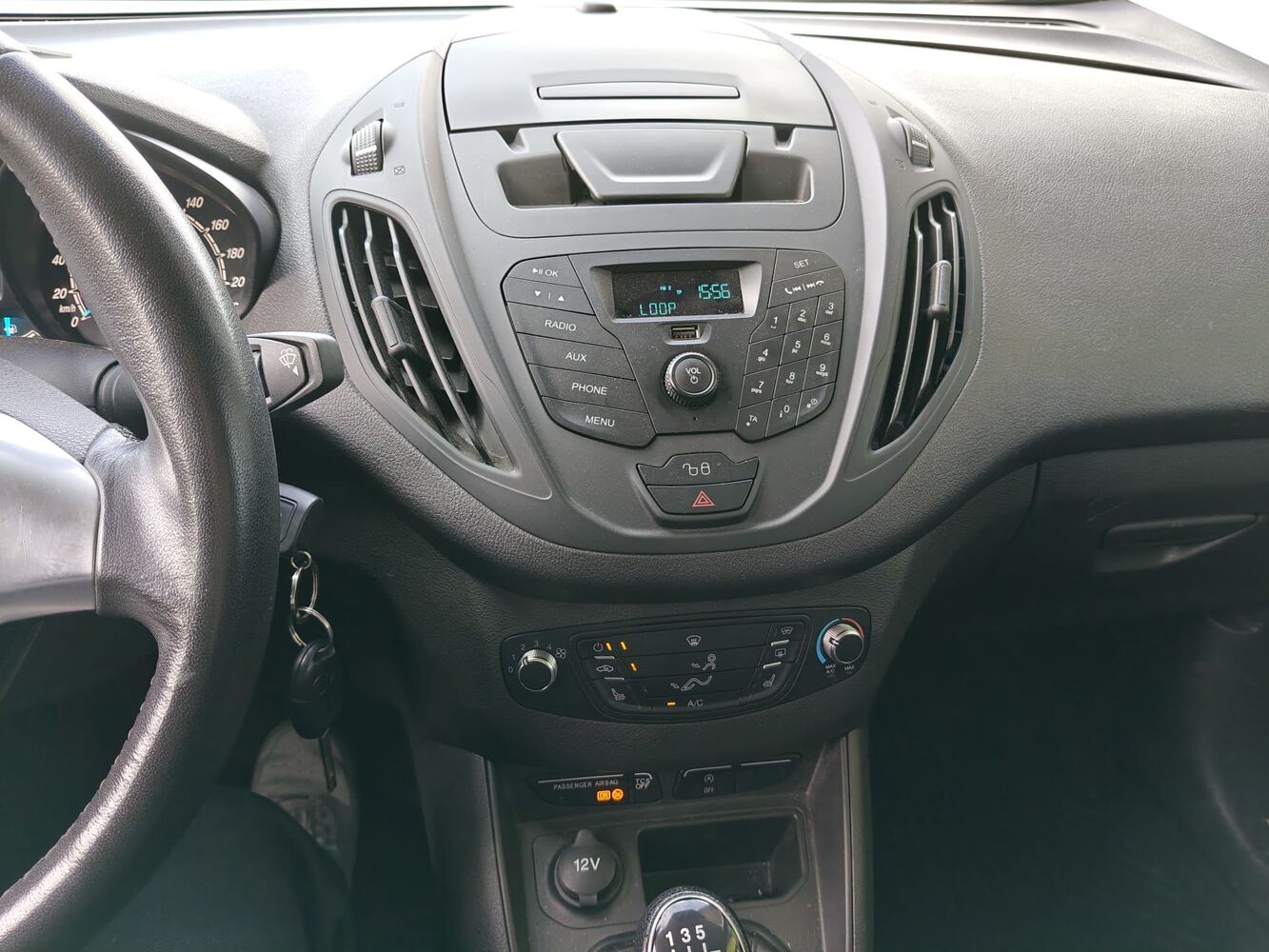 Ford Transit Courier vaihtoauto