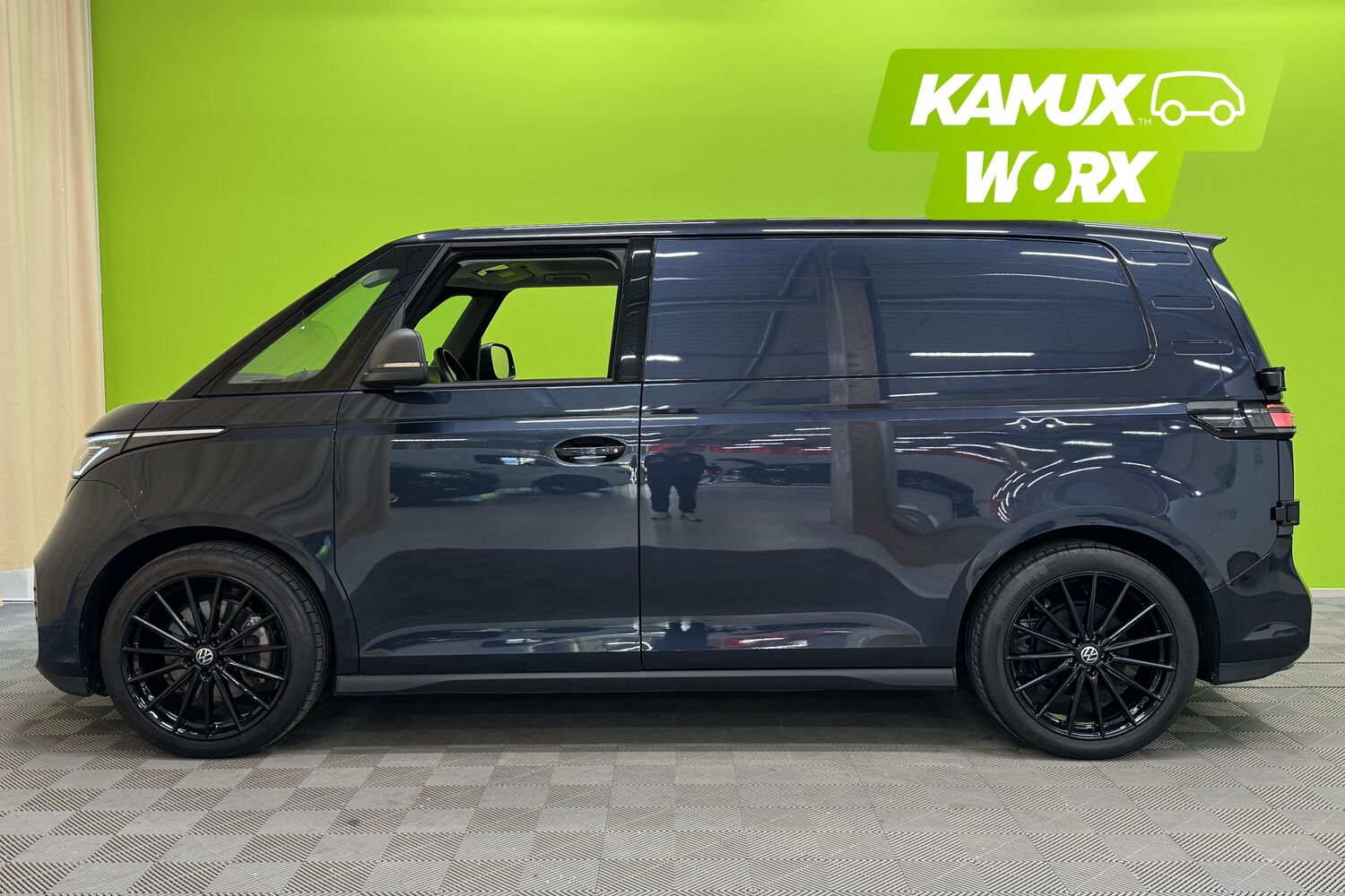 Volkswagen ID. Buzz Cargo vaihtoauto