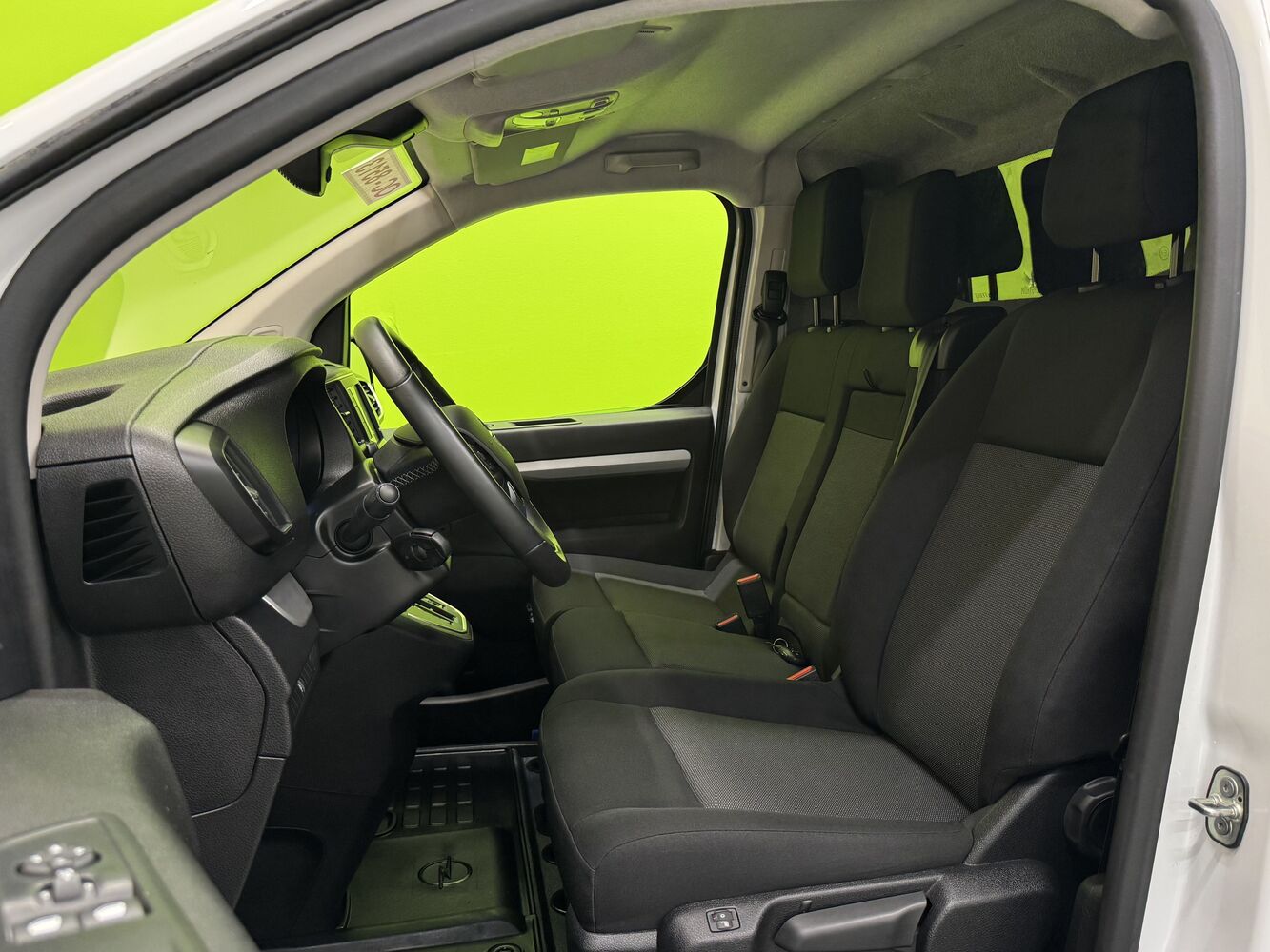 Opel Vivaro-e vaihtoauto