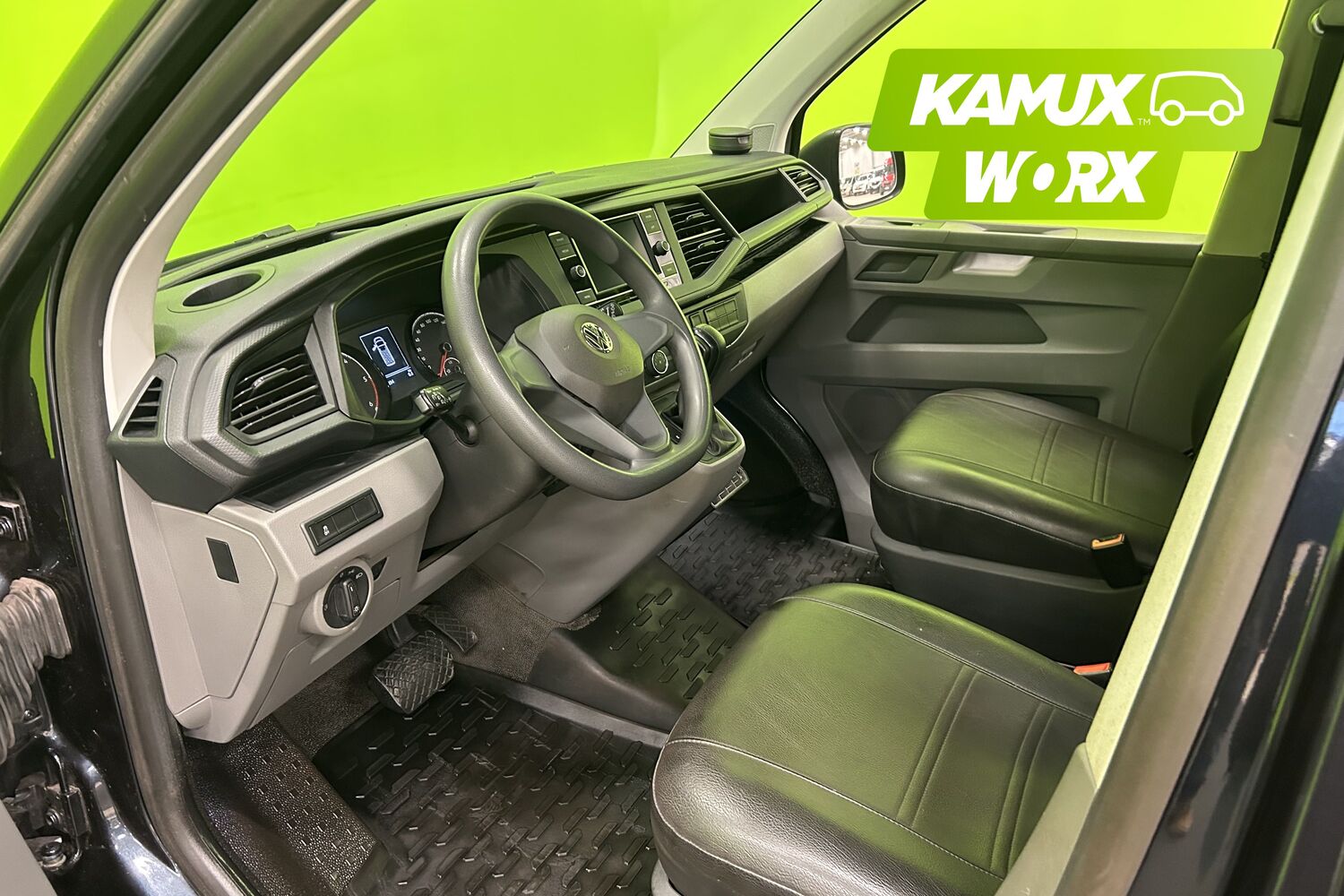 Volkswagen Caravelle vaihtoauto