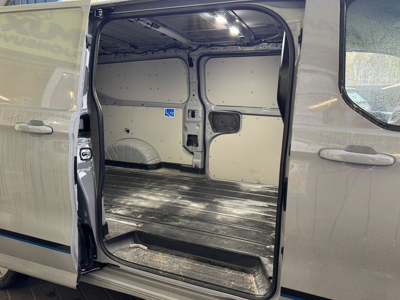 Ford Transit Custom vaihtoauto