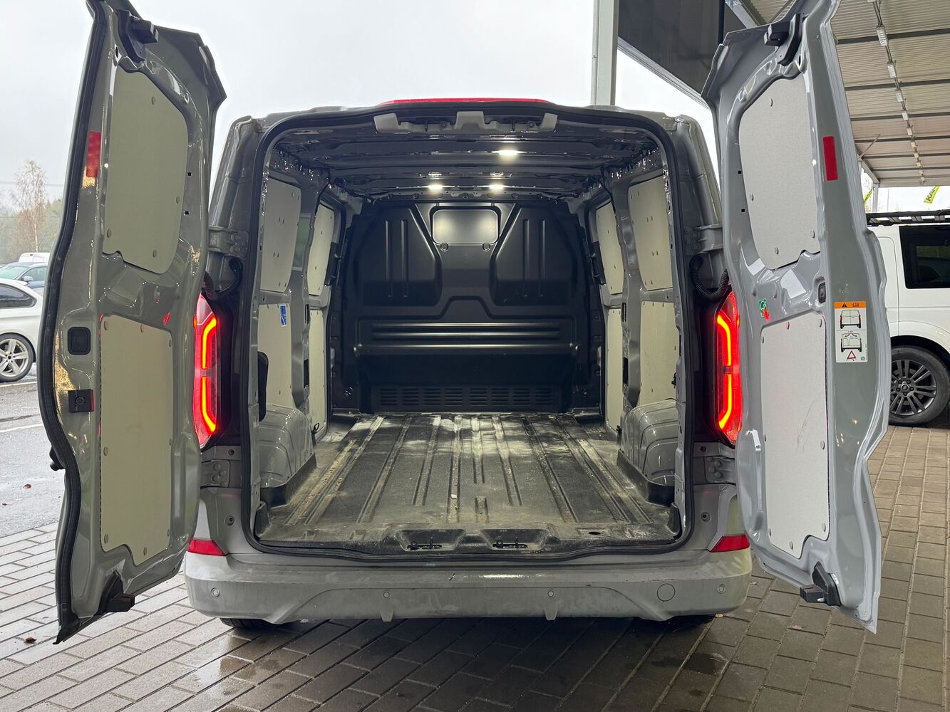 Ford Transit Custom vaihtoauto