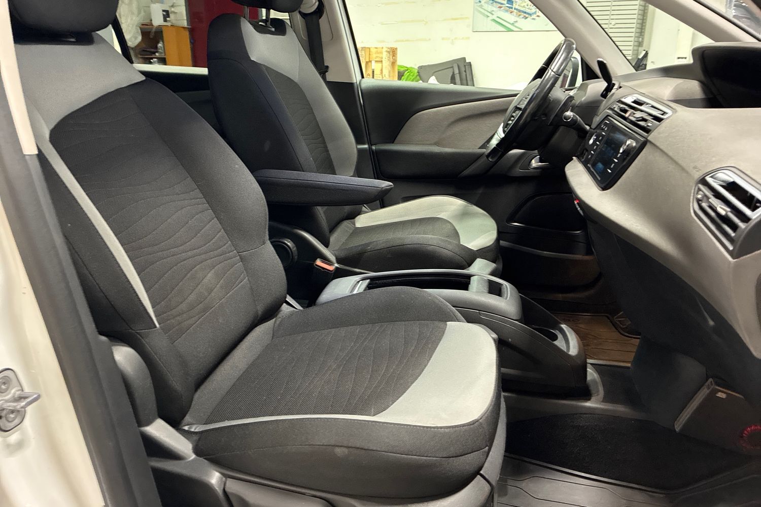 Citroën Grand C4 Picasso vaihtoauto