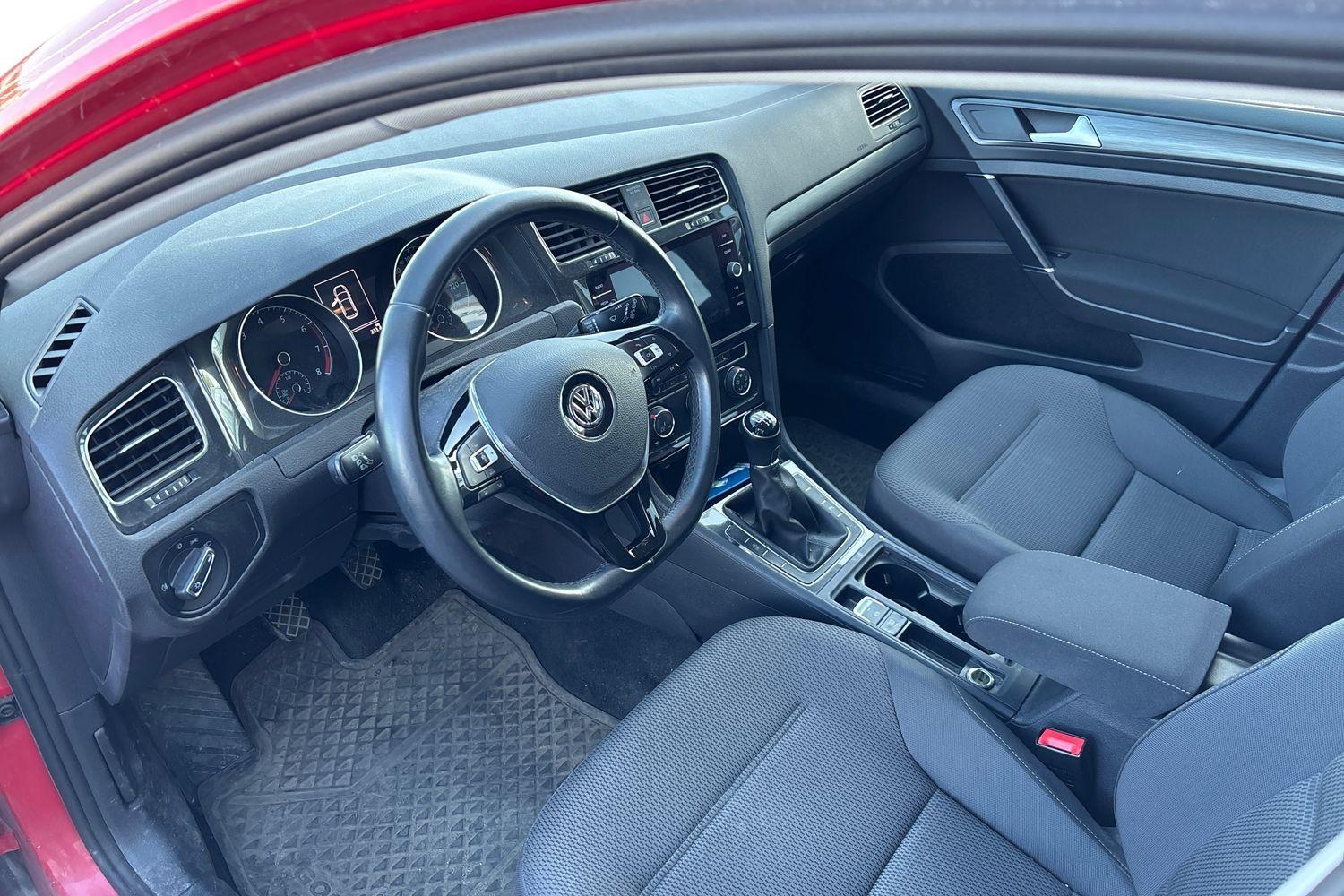 Volkswagen Golf vaihtoauto