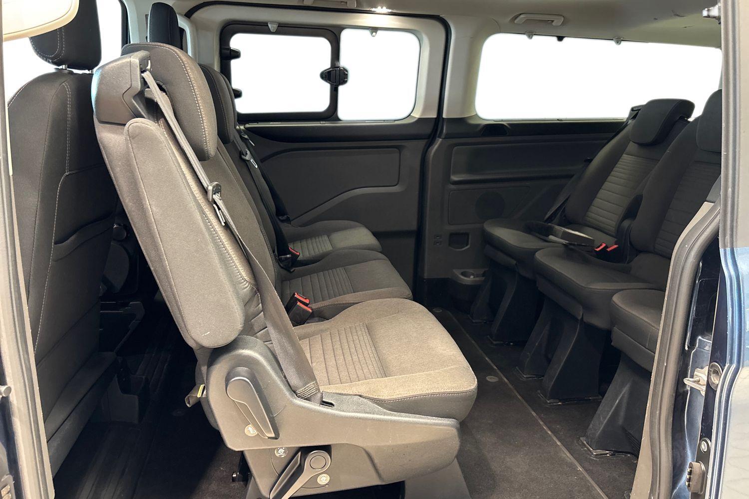 Ford Tourneo Custom vaihtoauto