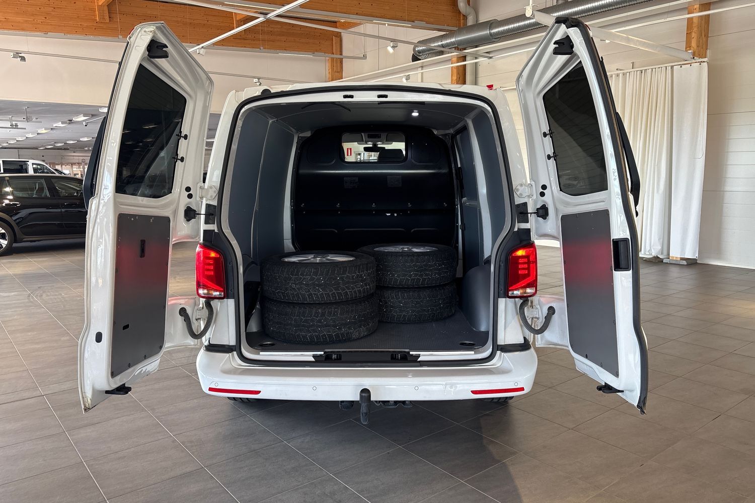Volkswagen Transporter vaihtoauto