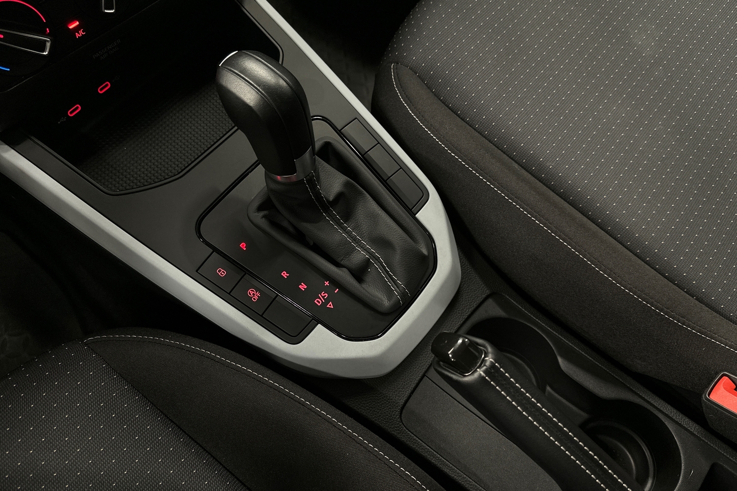 SEAT Arona vaihtoauto