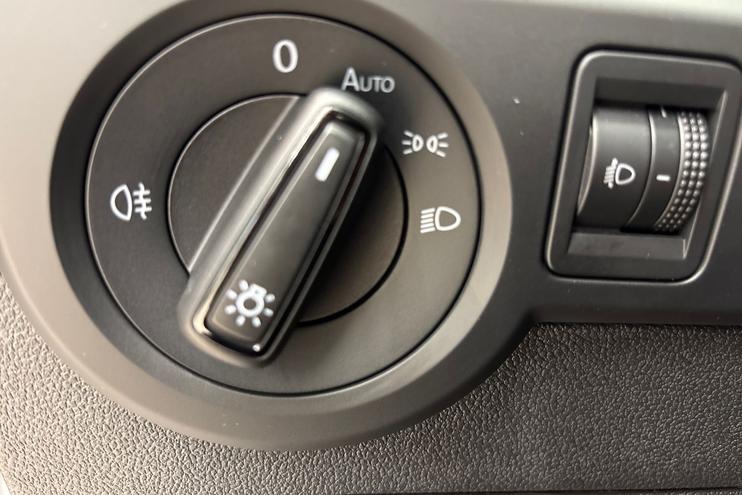 Volkswagen T-Cross vaihtoauto
