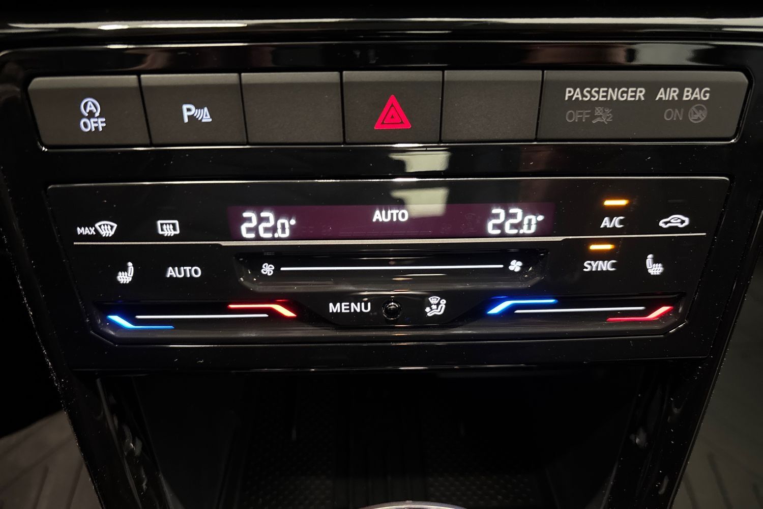 Volkswagen T-Cross vaihtoauto