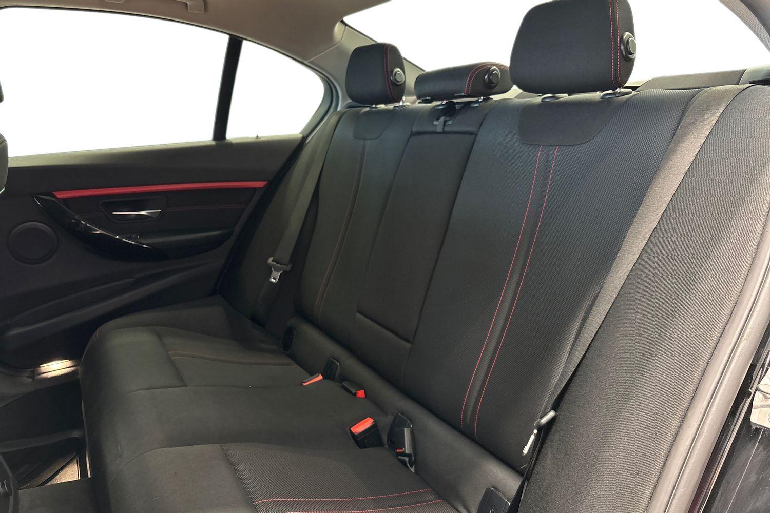 BMW 330 vaihtoauto
