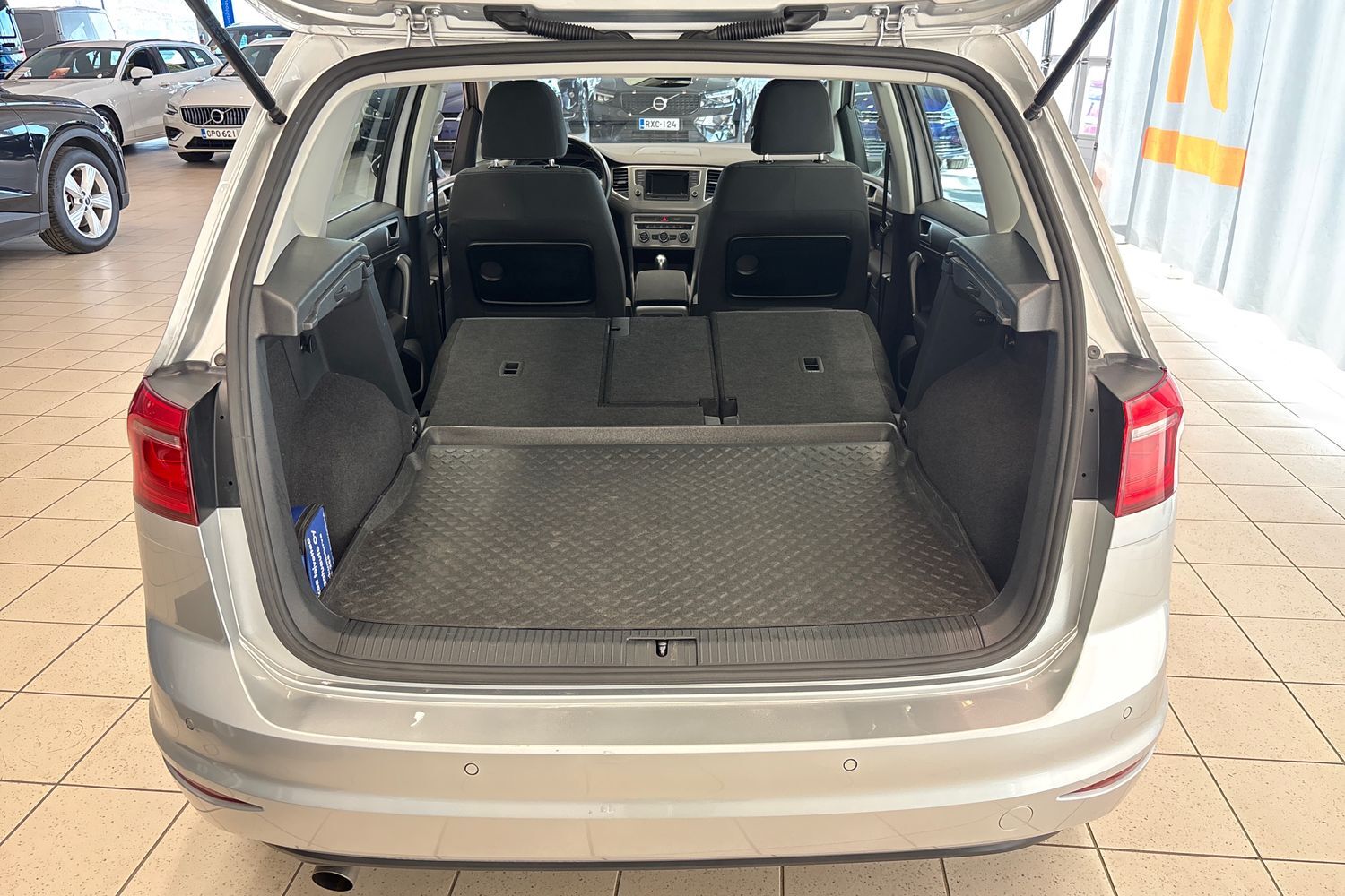 Volkswagen Golf Sportsvan vaihtoauto