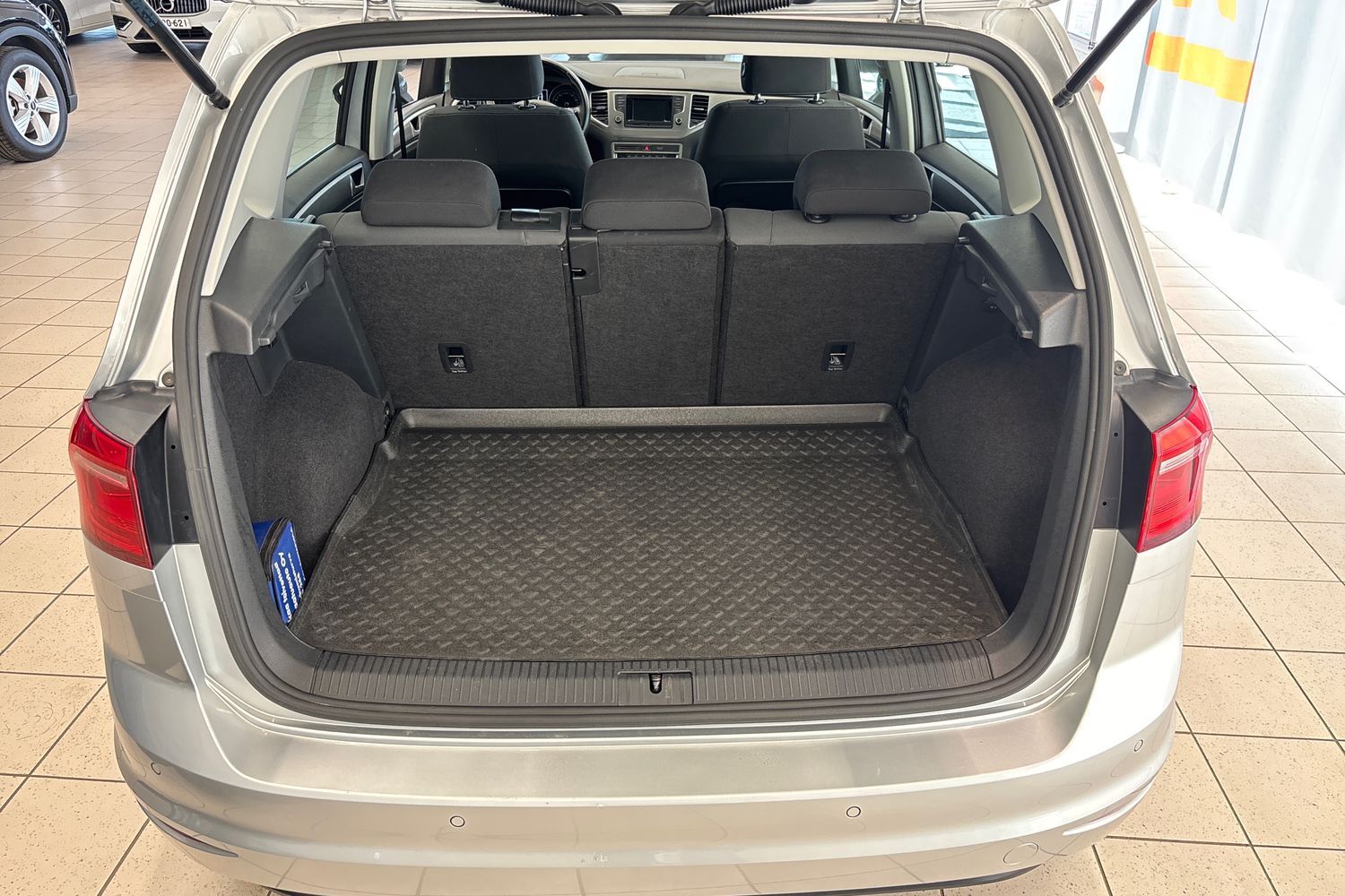 Volkswagen Golf Sportsvan vaihtoauto