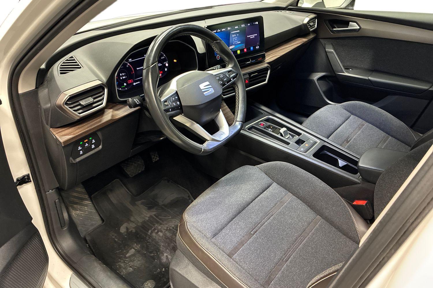 SEAT Leon Sportstourer vaihtoauto