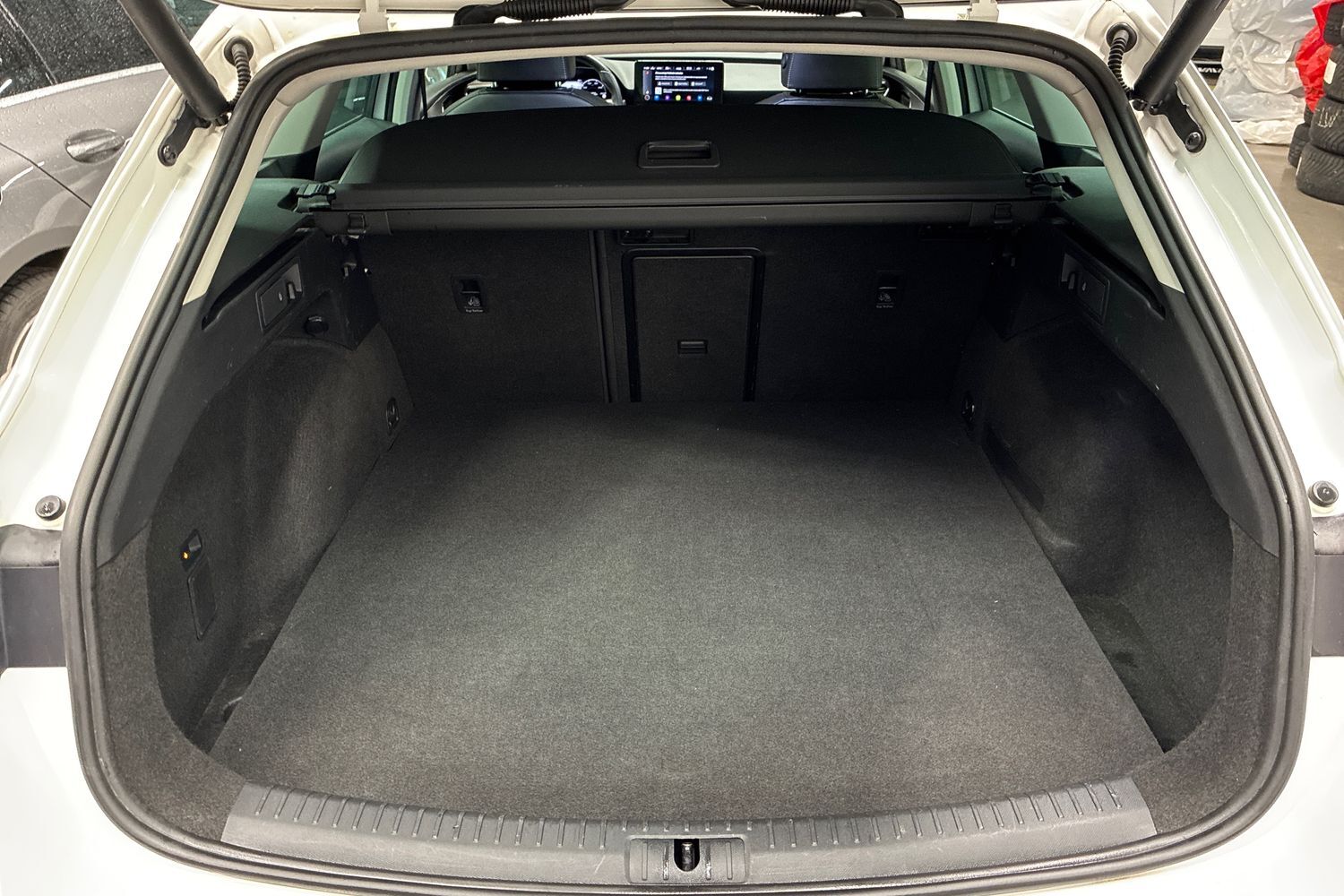 SEAT Leon Sportstourer vaihtoauto