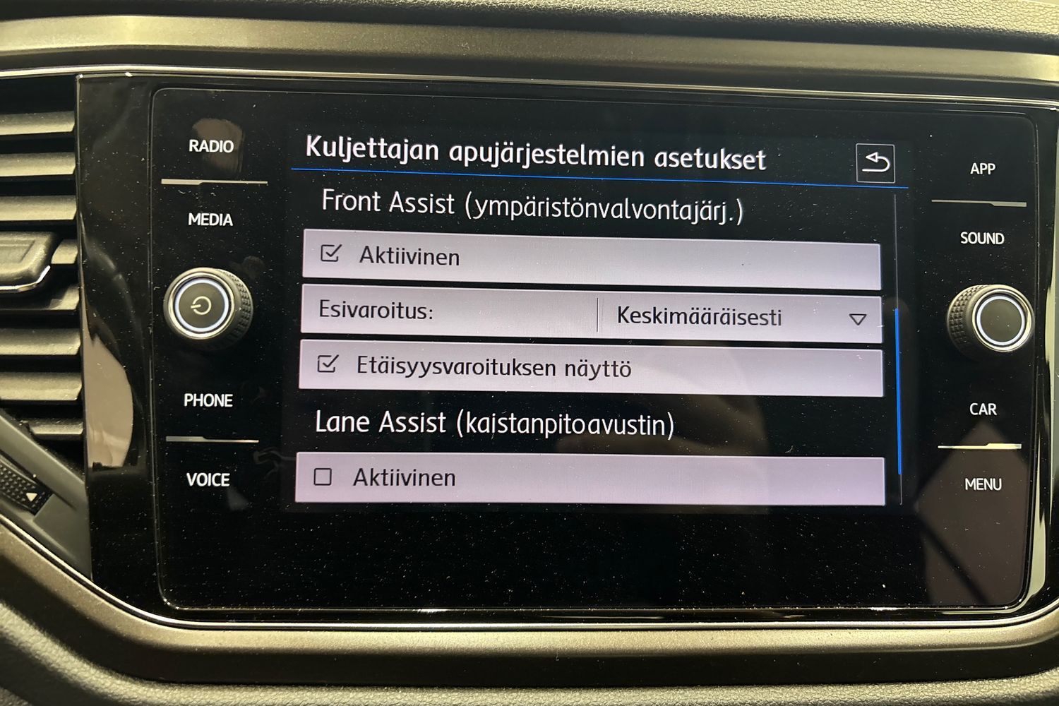 Volkswagen T-Roc vaihtoauto
