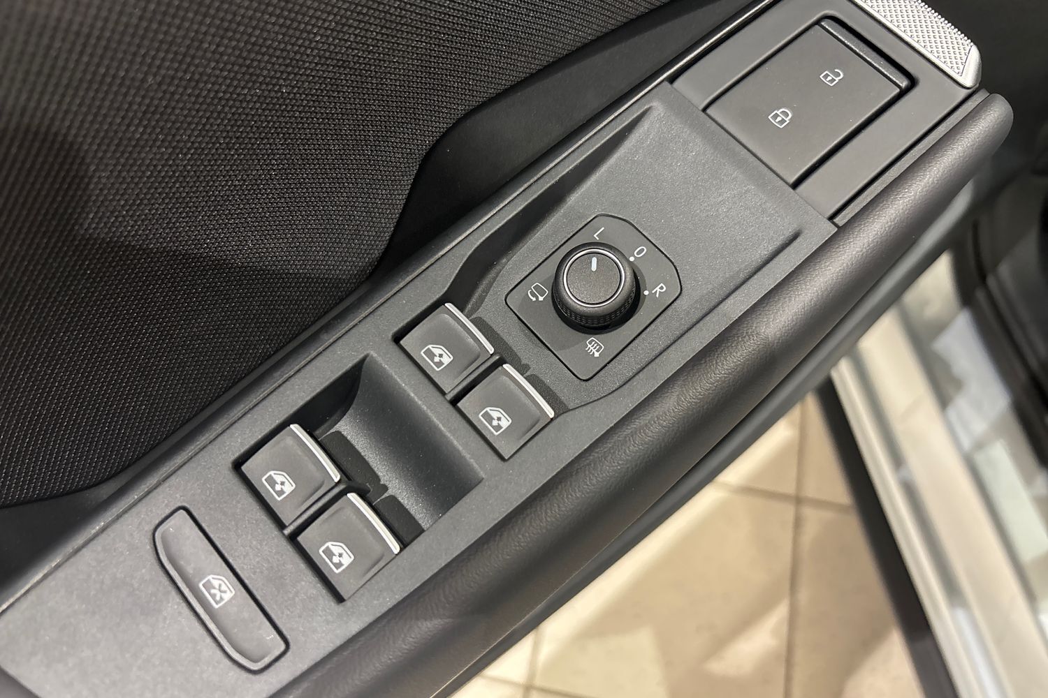 Volkswagen ID. Cross vaihtoauto