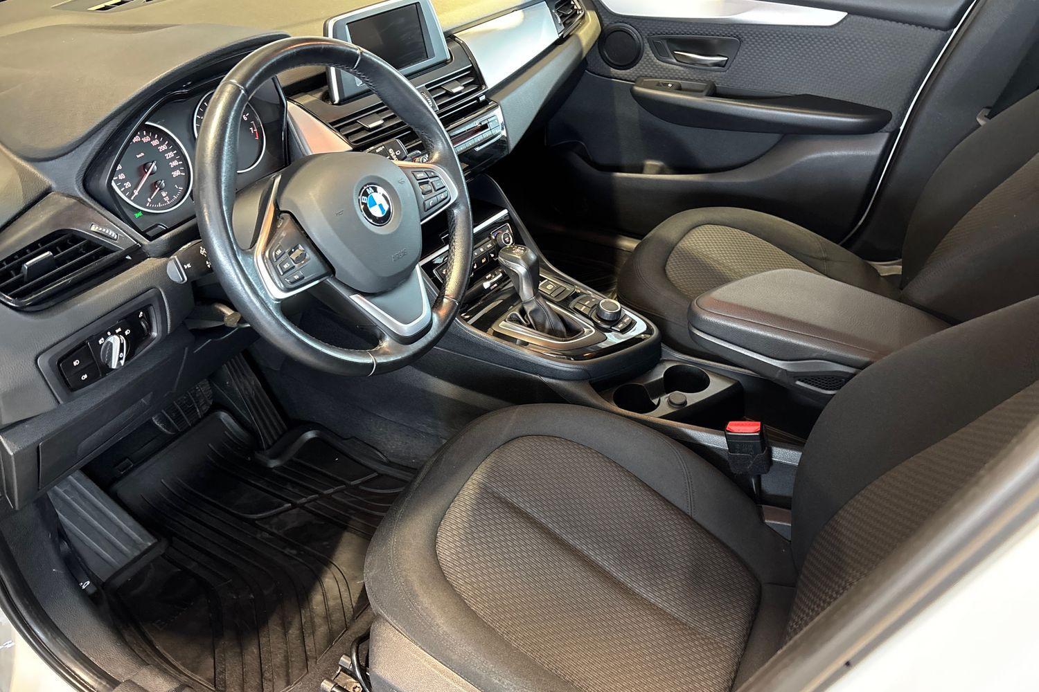 BMW 218 vaihtoauto