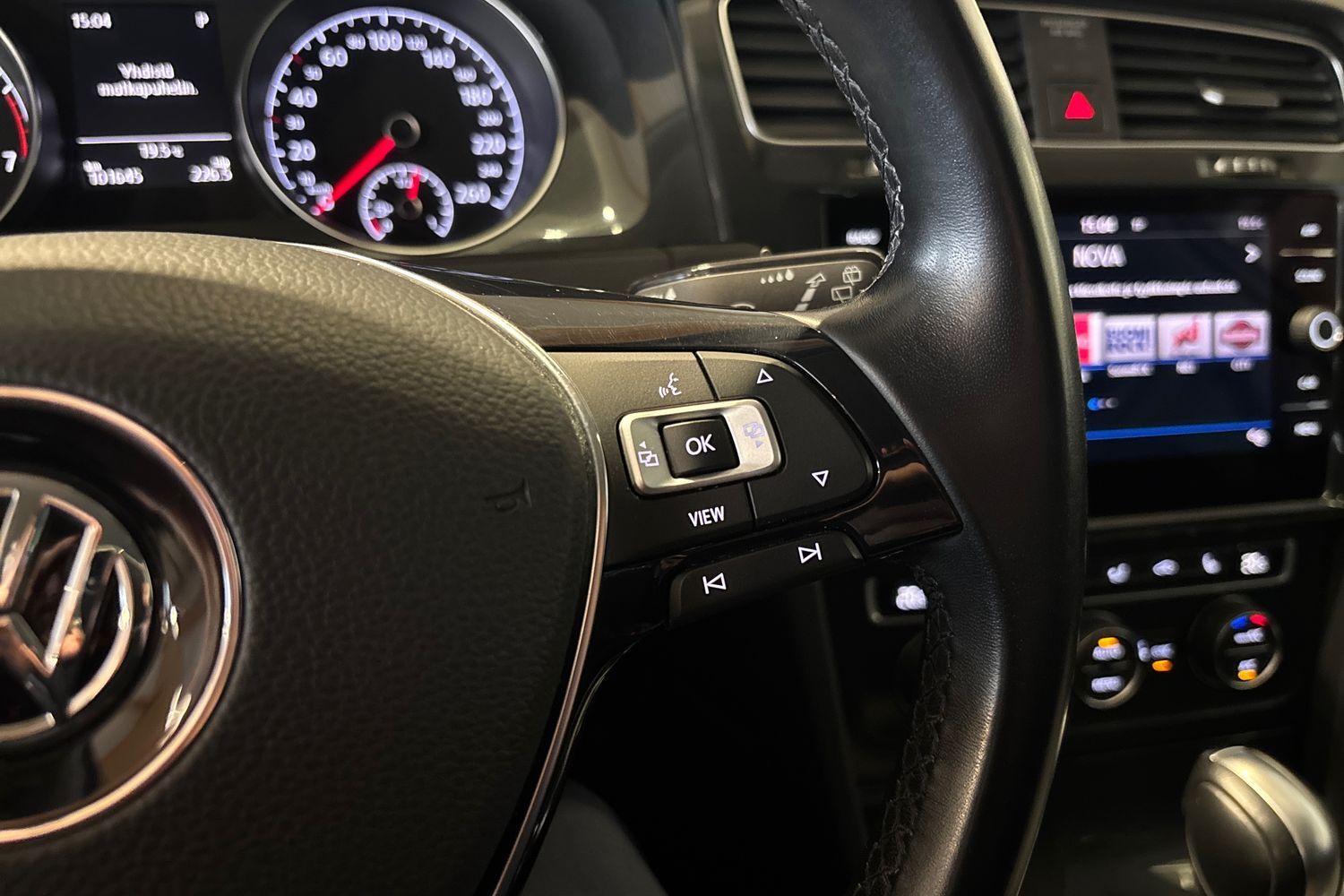 Volkswagen Golf vaihtoauto