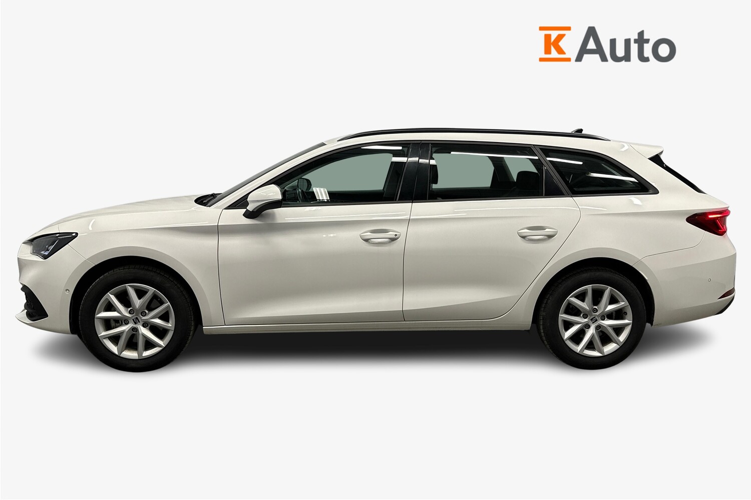 SEAT Leon Sportstourer vaihtoauto