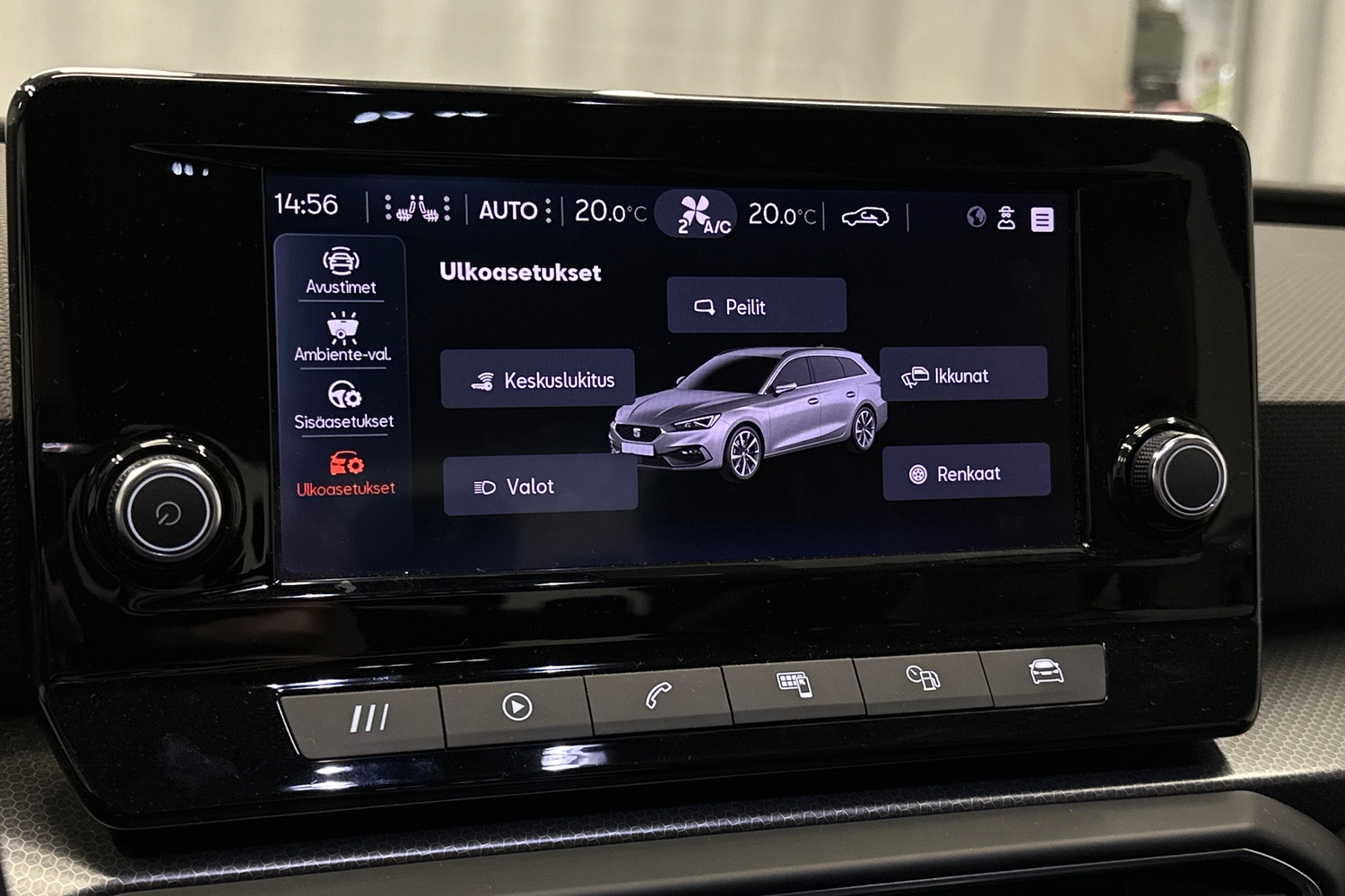 SEAT Leon Sportstourer vaihtoauto