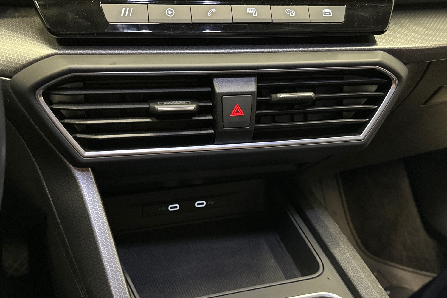 SEAT Leon Sportstourer vaihtoauto