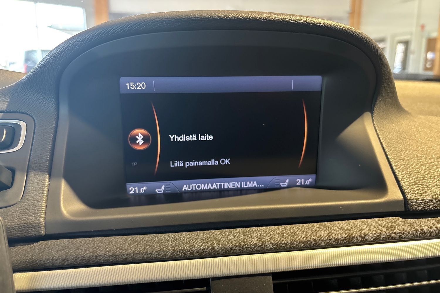 Volvo V70 vaihtoauto