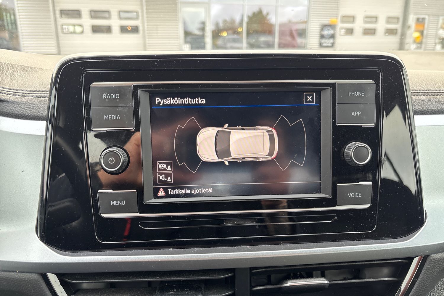 Volkswagen T-Roc vaihtoauto