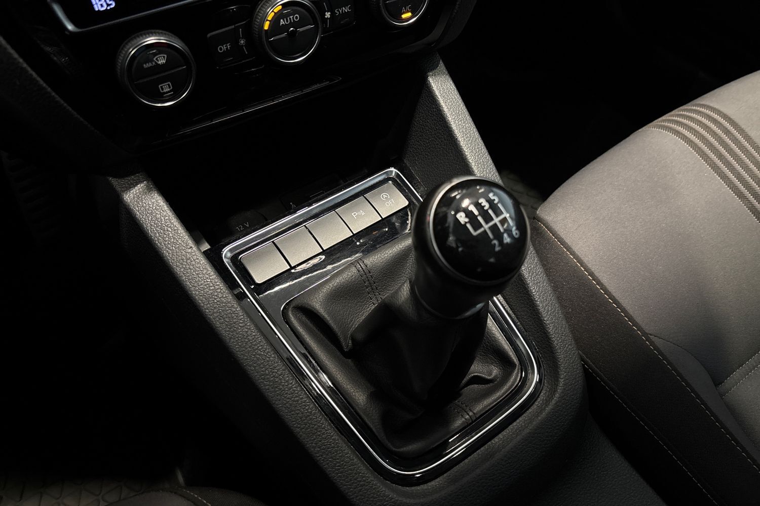 Volkswagen Jetta vaihtoauto