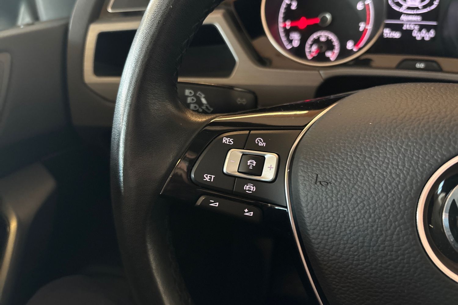 Volkswagen Touran vaihtoauto