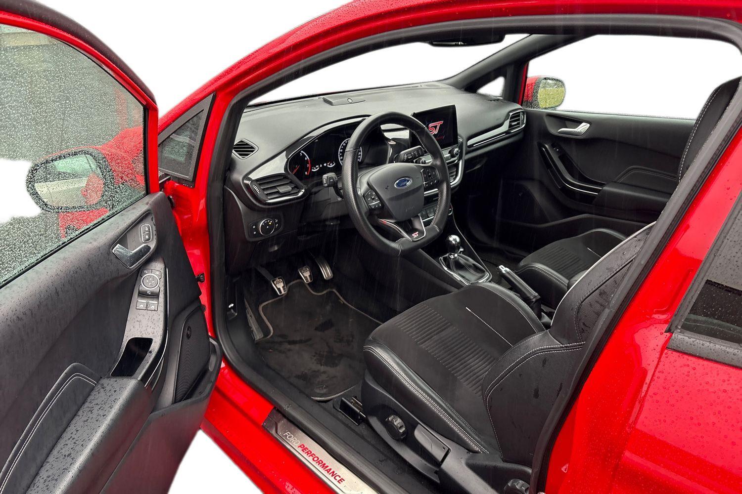 Ford Fiesta vaihtoauto