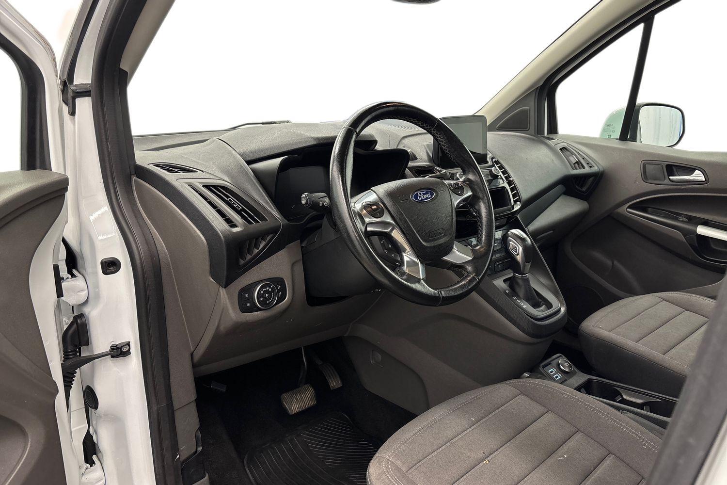 Ford Grand Tourneo Connect vaihtoauto